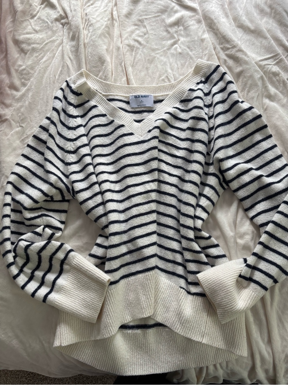 Old Navy Cream and Black Striped V-Neck Pullover Sweater